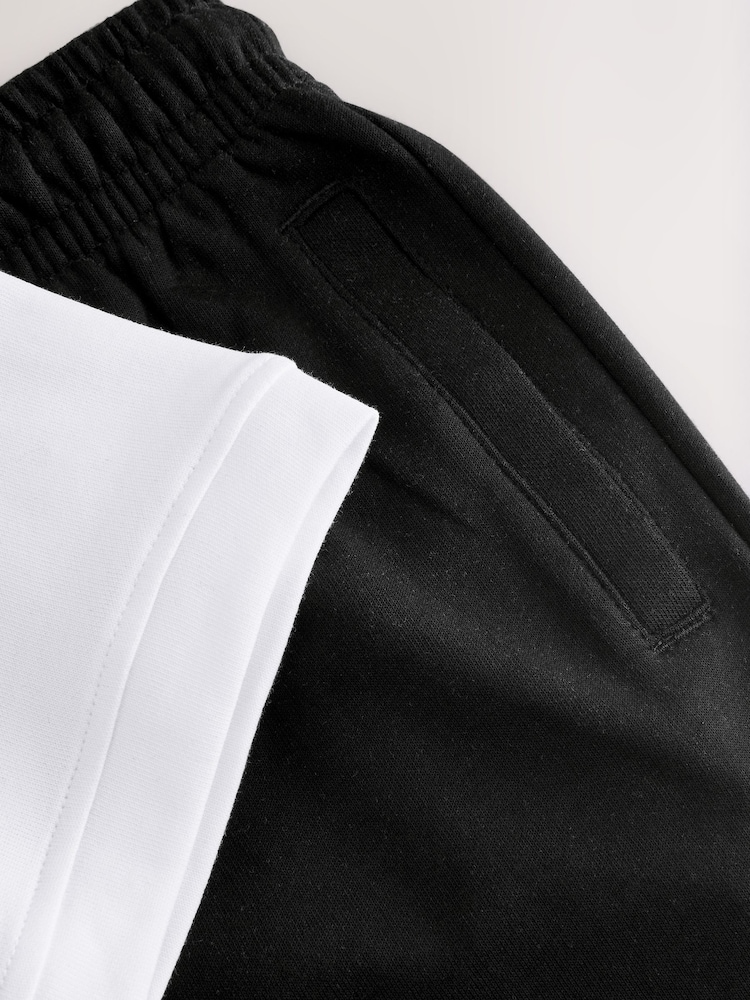 Blanco/Negro - Short Sleeve T-Shirt and Joggers Set (3-16yrs) - Imagen 9 de 9 Blanco/Negro - Short Sleeve T-Shirt and Joggers Set (3-16yrs) - Imagen 9 de 9