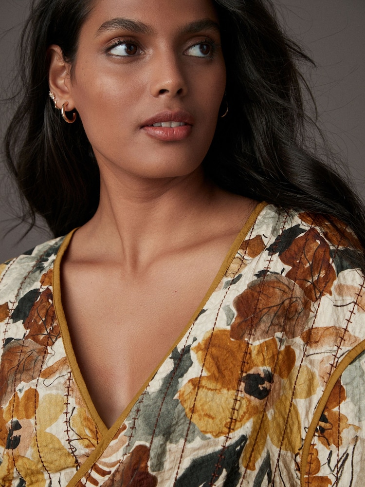 Floral Quilted Reversible Kimono Wrap - Image 4 of 7