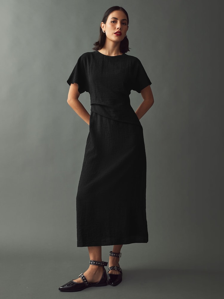 Black Textured Short Sleeve Drape Detail Midi Dress - Image 1 of 8