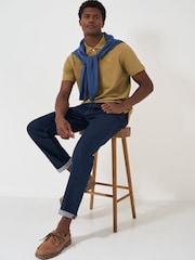 بني - قميص بولو بيكيه قطن 100% من Crew Clothing - صورة 3 من 5