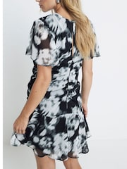 River Island Black Ruched V-Neck Chiffon Floral Dress - Image 2 of 4