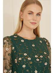 Yumi Green Floral Embroidered Long Sleeve Top - Image 4 of 5