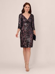 Adrianna Papell Blue Studio Beaded V-Neck Short Dress - Изображение 1 из 6