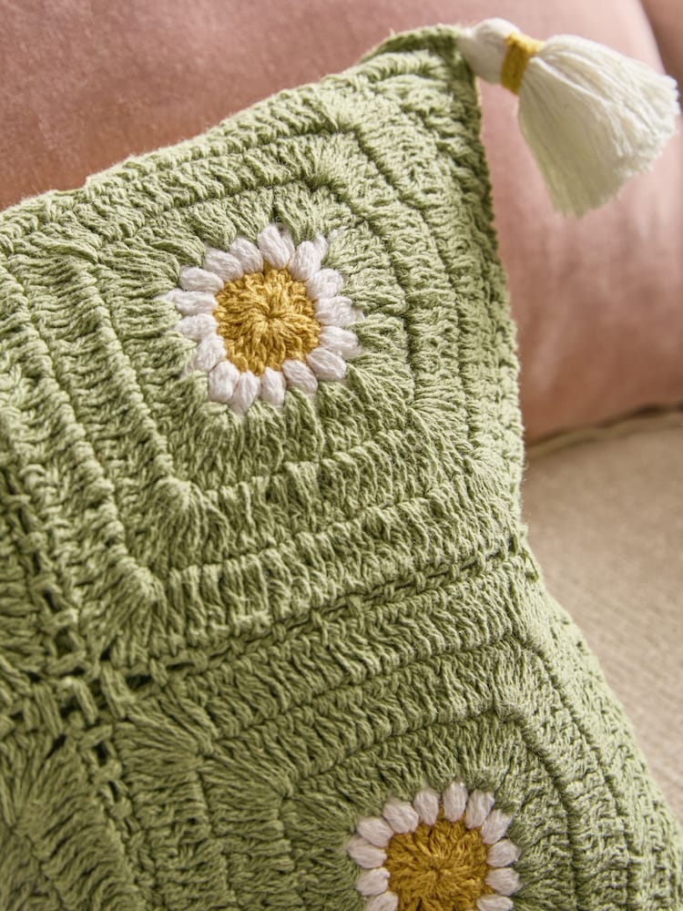 Floral Daisy Crochet Cushion - Изображение 5 из 5