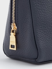 Blå - Osprey London The Adaline Leather Washbag - Bild 4 av 4