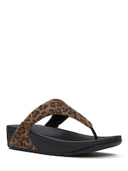 FitFlop Lulu Suede Leopard Toe-Post Sandals - תמונה 4 מתוך 5
