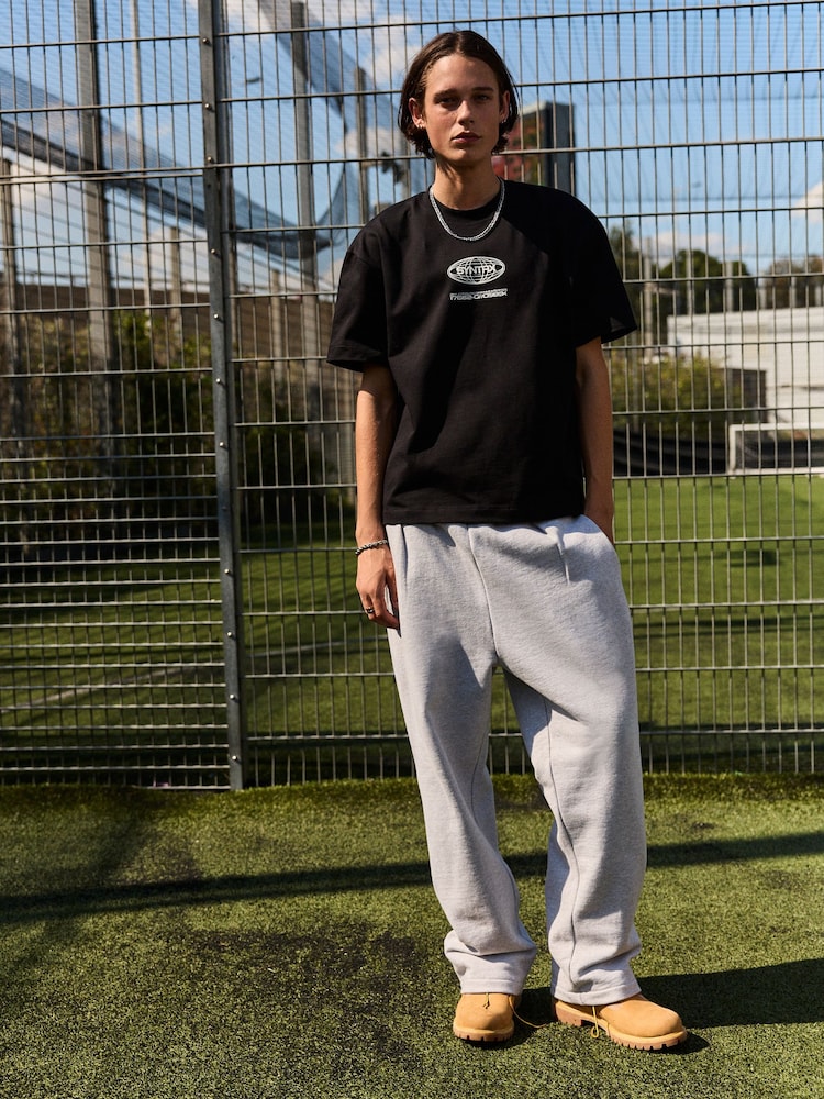 Black EDIT 100% Cotton Cropped Fit Heavyweight Graphic T-Shirt - Image 2 of 8