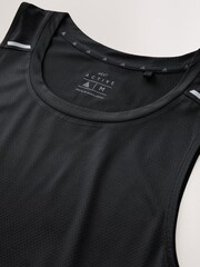 Black Active Textured Training Vest - Image 8 of 8