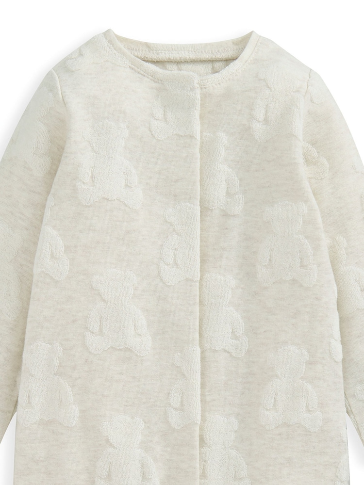 Pijama tipo pelele con diseño de oso marrón texturizado 100 % algodón de Mamas & Papas - Imagen 8 de 8