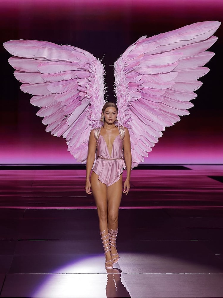 Victoria's Secret Chalk Rose Pink Twinkle Bows Satin Playsuit - Image 4 of 4