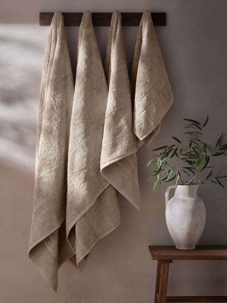 Mink Brown Egyptian Cotton Luxe Heavy Weight Towel - Image 3 of 7