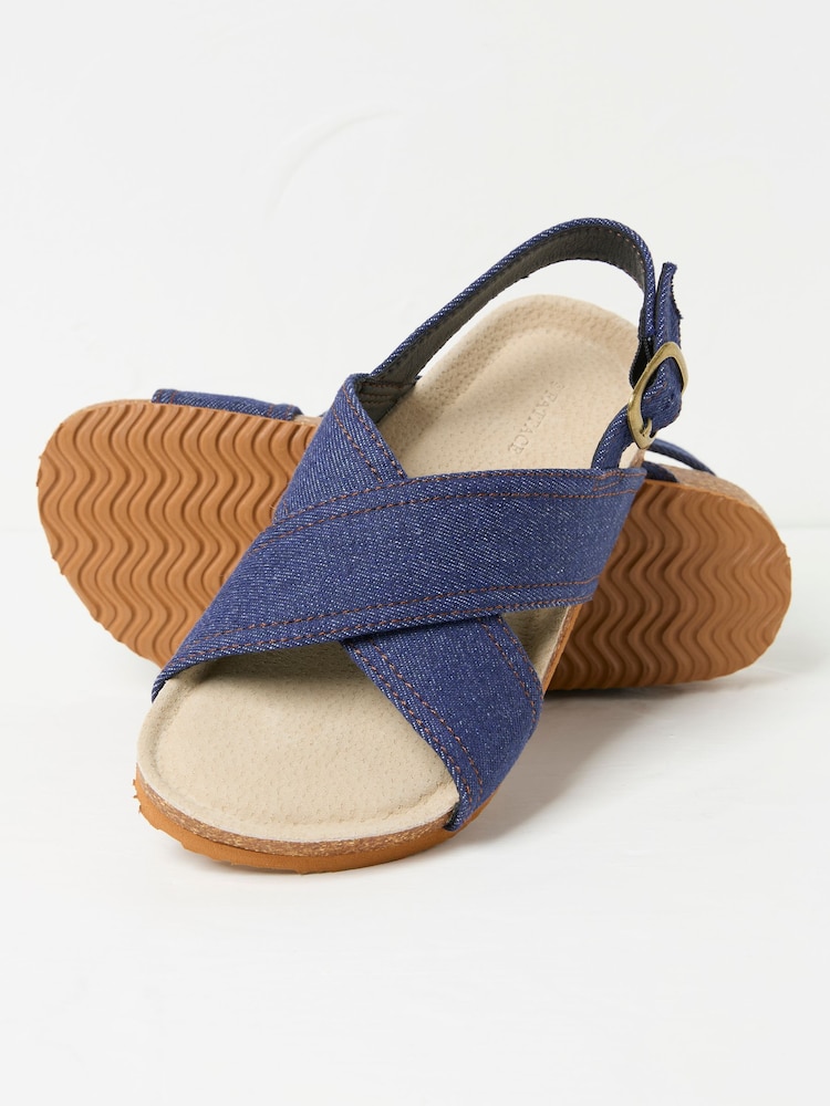 FATFACE – Sandalen mit überkreuzten Riemen und Fußbett - Bild 3 von 3 FATFACE – Sandalen mit überkreuzten Riemen und Fußbett - Bild 3 von 3