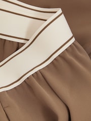 Reiss Mocha Brown Abigail Petite Wide Leg Elasticated Trousers - Image 6 of 7