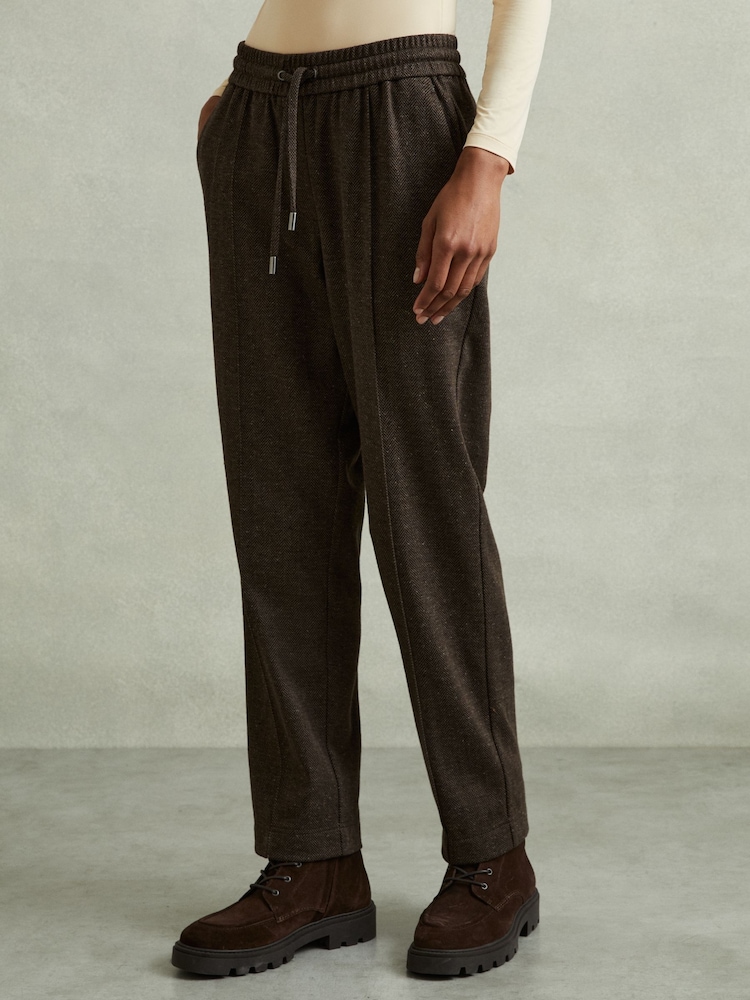 Reiss Chocolate Lois Marled Cotton Blend Drawstring Tapered Trousers - Image 3 of 6