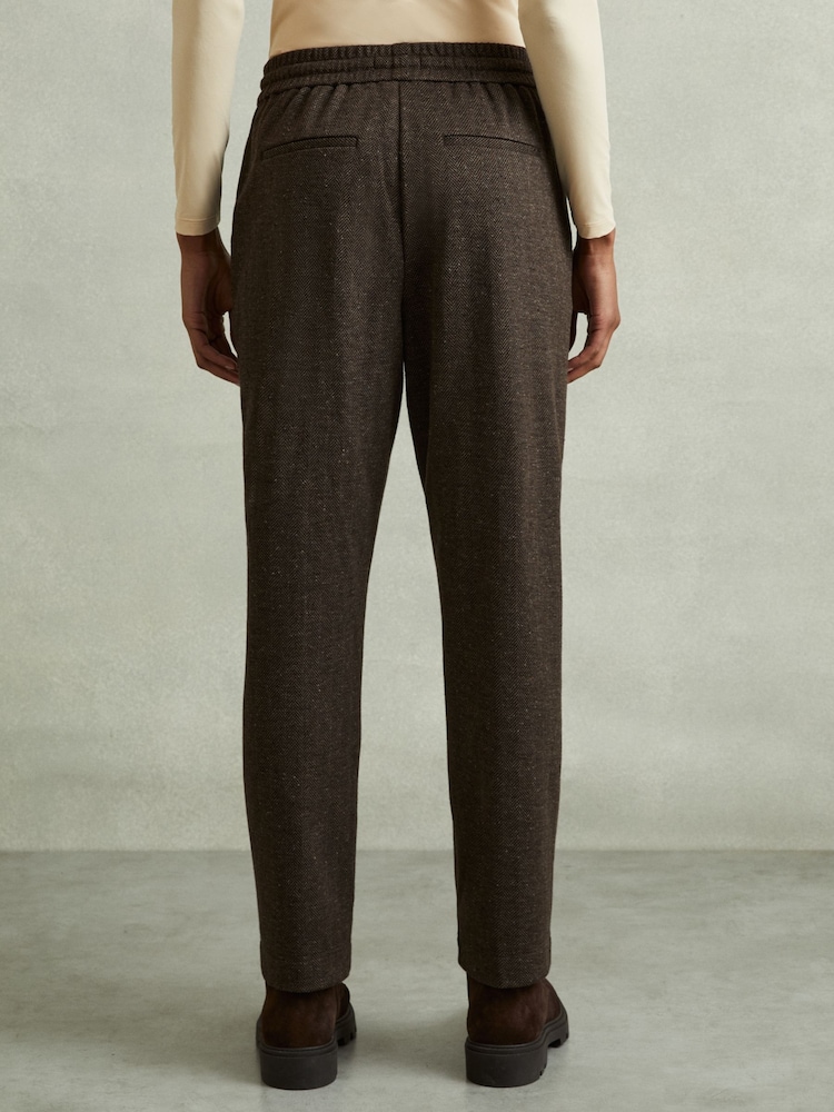 Reiss Chocolate Lois Marled Cotton Blend Drawstring Tapered Trousers - Image 5 of 6