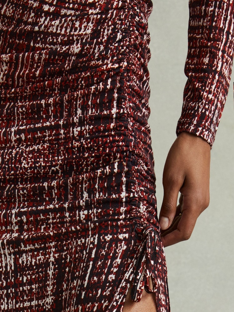 Rood - Reiss Riyo midi-jurk met print en gerimpelde details - Image 3 of 5
