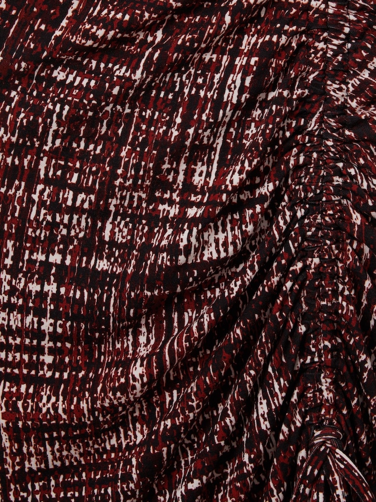 Reiss Red Riyo Printed Ruched Midi Dress - Image 5 of 5