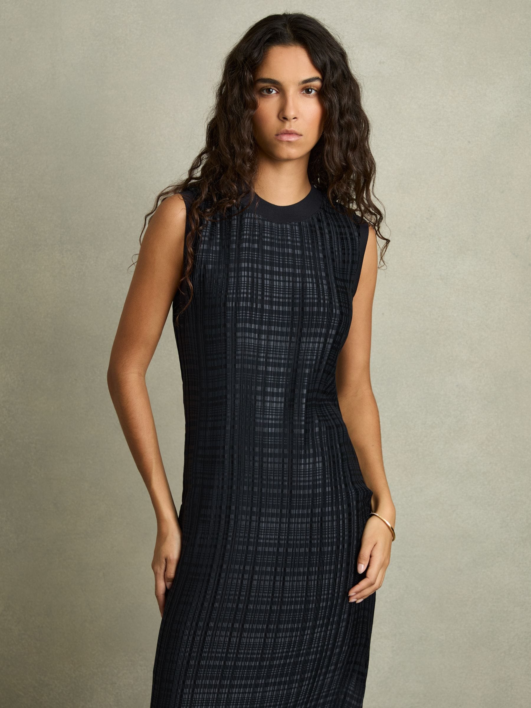 【海外限定】REISSドレス☆Jules Pleated Column Midi Dress in Buy Reiss Navy Jules Pleated Column Midi Dress from Next USA