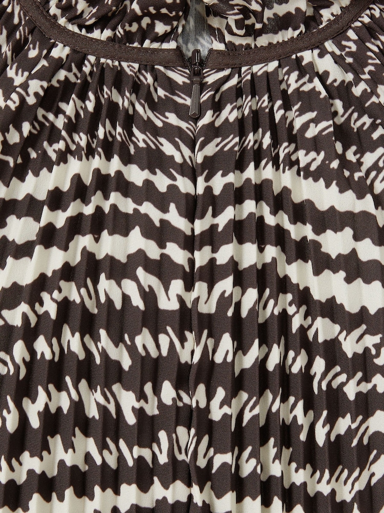 Florere Plissiertes Midikleid mit Rüschen - Bild 8 von 8 Florere Plissiertes Midikleid mit Rüschen - Bild 8 von 8