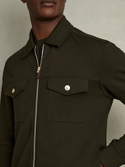 Reiss Forest Green Medina Interlock Jersey Zip-Through Overshirt - Image 4 of 6