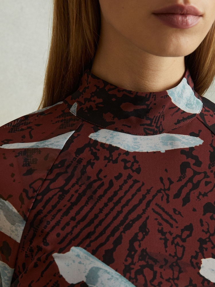 Reiss Vanna top met ruches en print - Image 3 of 6