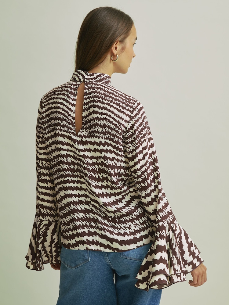 Florere Tiered Sleeve Chocolate Blouse - Image 5 of 7