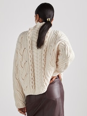 Reiss Cream Aubrey Atelier Wool and Cashmere Cabled Jumper - Image 5 of 7
