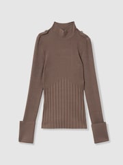 Vizon - Bluză cu gât înalt din tricot cu striații Reiss Vienne - Image 2 of 6
