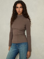 Vizon - Bluză cu gât înalt din tricot cu striații Reiss Vienne - Image 4 of 6