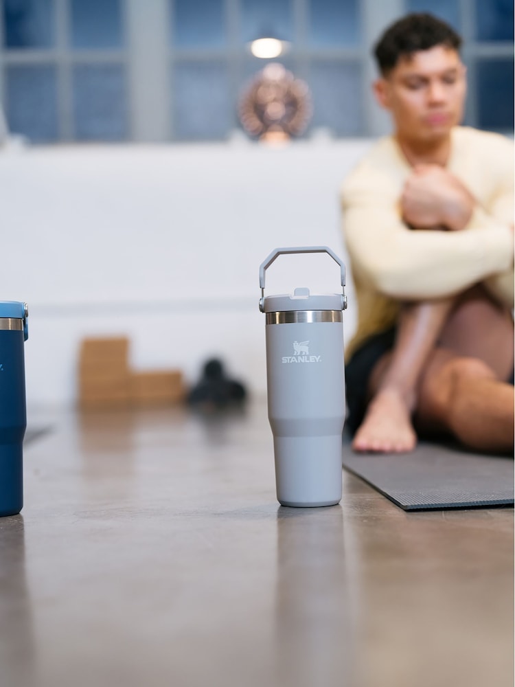 Stanley Ash IceFlow Flip Straw Tumbler Water Bottle 0.89L - Image 1 of 3