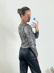 Style Cheat топ с отделкой на спине Annelise - Image 4 of 4