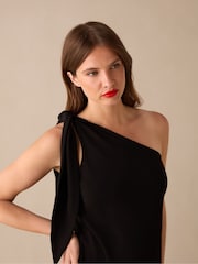 Ro&Zo Black Petite Ro&Zo Charlotte Crepe One Shoulder Maxi Dress - Image 3 of 5