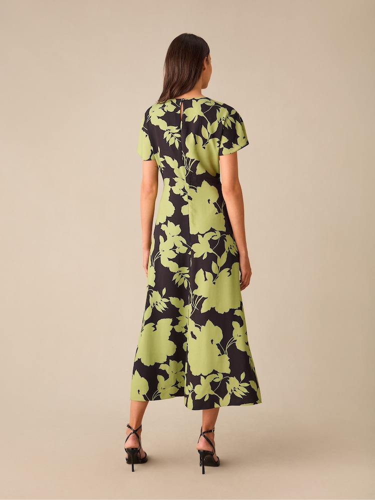 Grün/Ground - Ro&Zo Victoria Green Floral Print Flutter Sleeve Dress - Bild 6 von 6