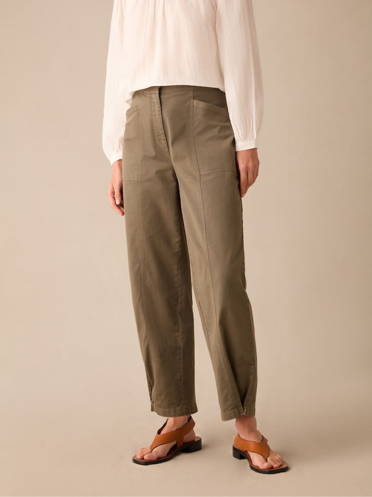 Ro&Zo Green Petite Ro&Zo Green Cargo Trousers - Image 2 of 4