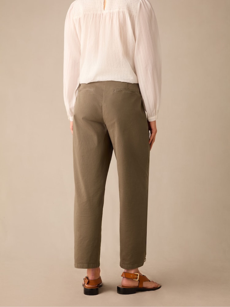 Ro&Zo Green Petite Ro&Zo Green Cargo Trousers - Image 4 of 4