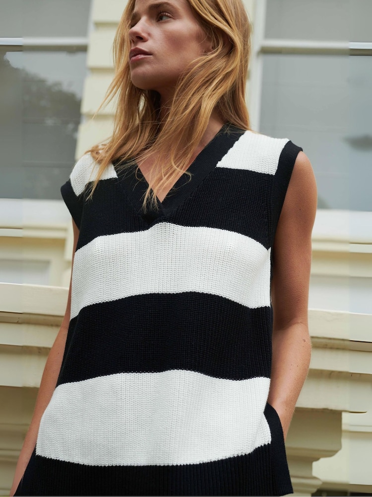 Ro&Zo Stripe Side Zip Knitted Vest - Image 1 of 7