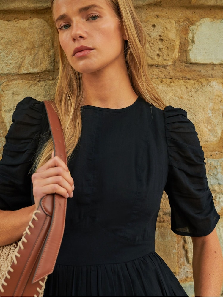 Ro&Zo Black Ro&Zo 100% Cotton Puff Sleeve Midi Black Dress - Image 2 of 7