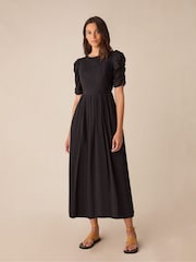 Ro&Zo Black Ro&Zo 100% Cotton Puff Sleeve Midi Black Dress - Image 4 of 7