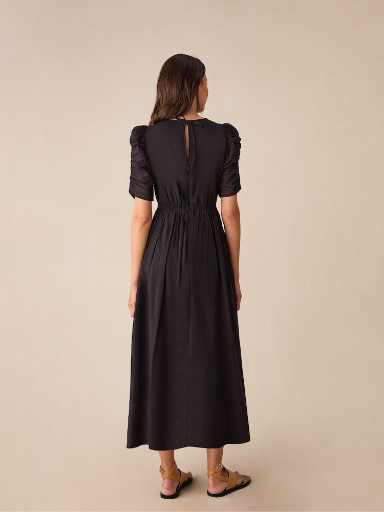 Ro&Zo Black Ro&Zo 100% Cotton Puff Sleeve Midi Black Dress - Image 7 of 7