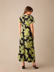 Grün - Ro&Zo Victoria Green Floral Print Flutter Sleeve Dress - Bild 2 von 3