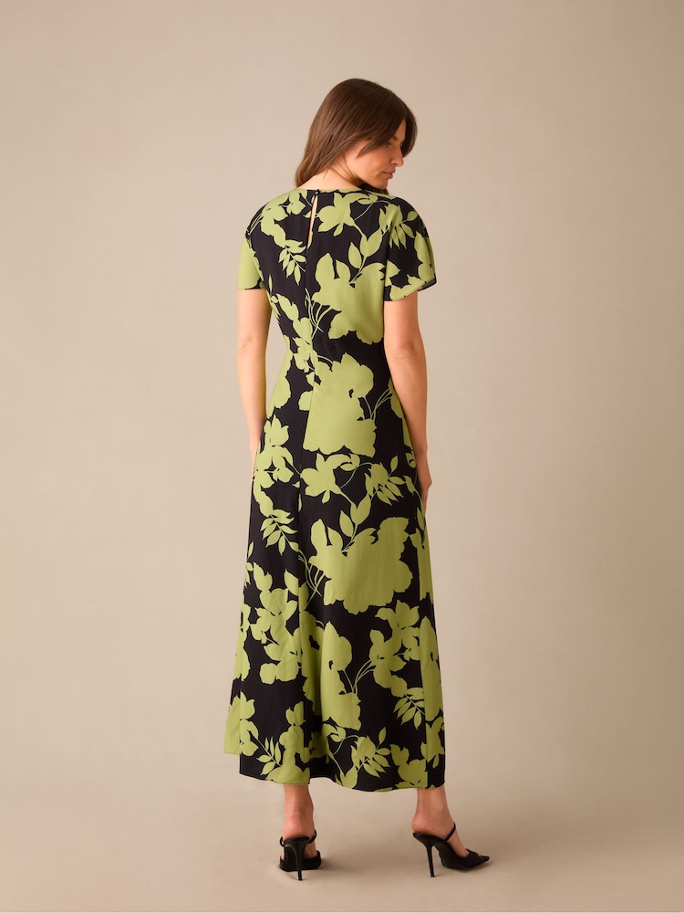 Grün - Ro&Zo Victoria Green Floral Print Flutter Sleeve Dress - Bild 2 von 3