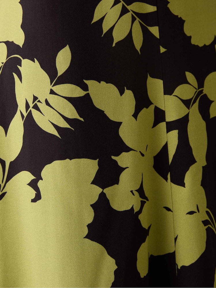 Grün - Ro&Zo Victoria Green Floral Print Flutter Sleeve Dress - Bild 3 von 3