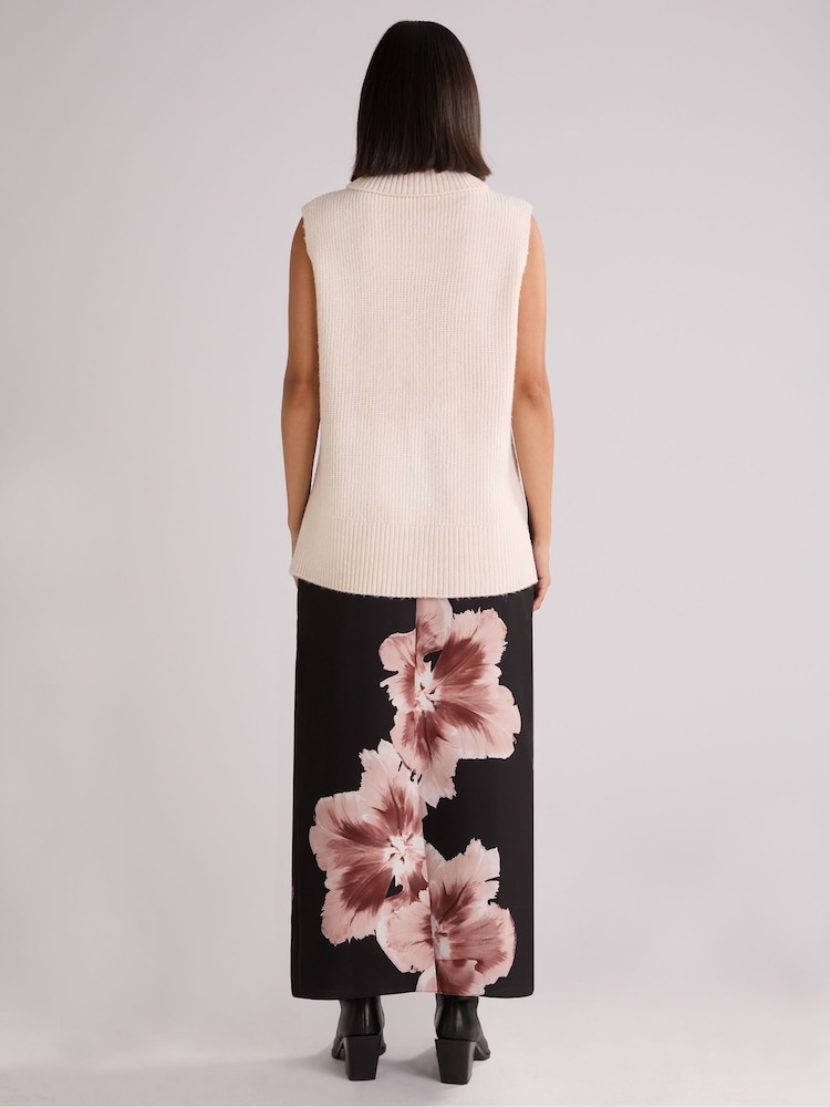 Ro&Zo Black Mono Floral Placement Print Skirt - Image 3 of 3