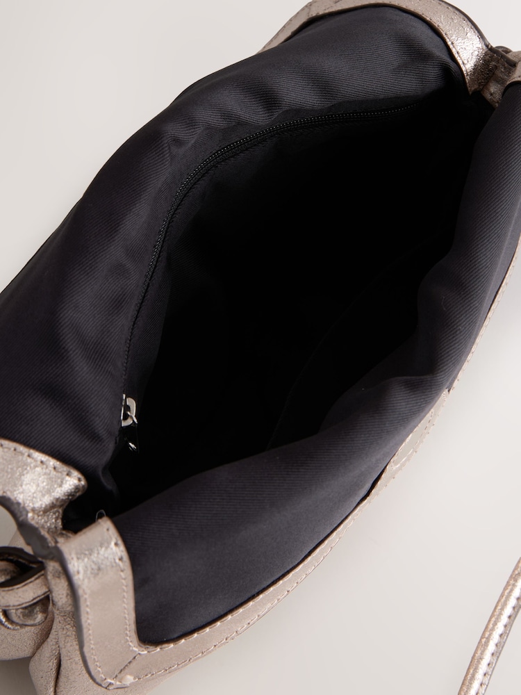Gold - Leather Flap Cross-Body Bag - Bild 5 von 5 Gold - Leather Flap Cross-Body Bag - Bild 5 von 5