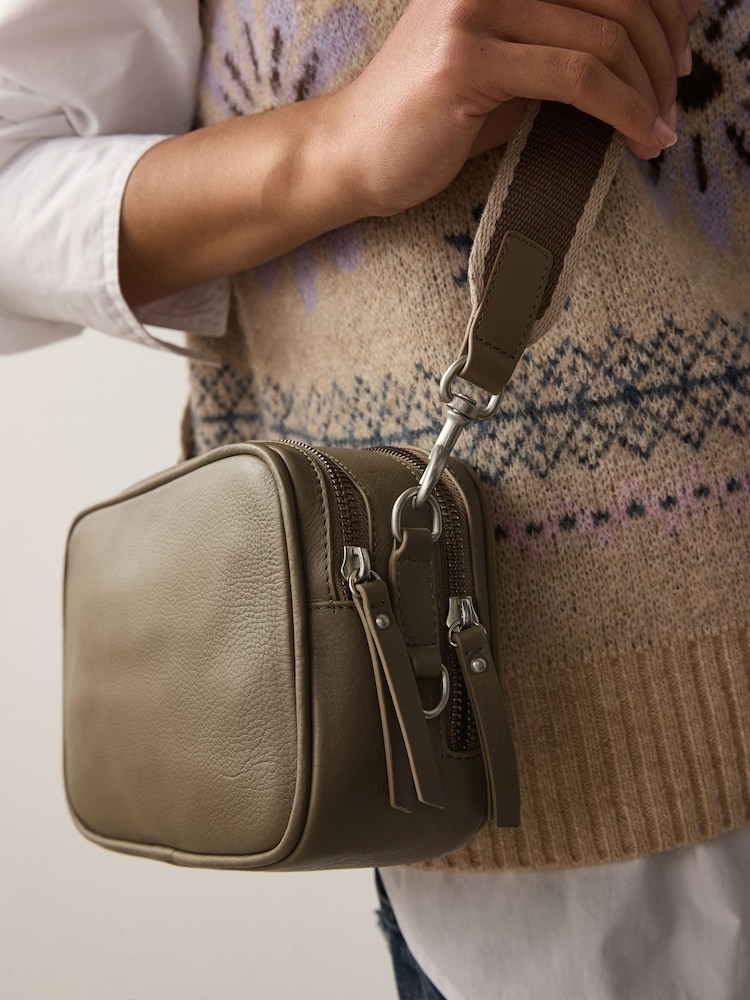 Khaki - Leather Camera Bag - Image 3 of 10
