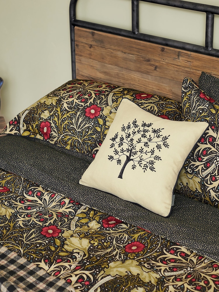 Morris & Co Black Seaweed Duvet Cover and Pillowcase 100% Cotton Set - Image 2 of 3