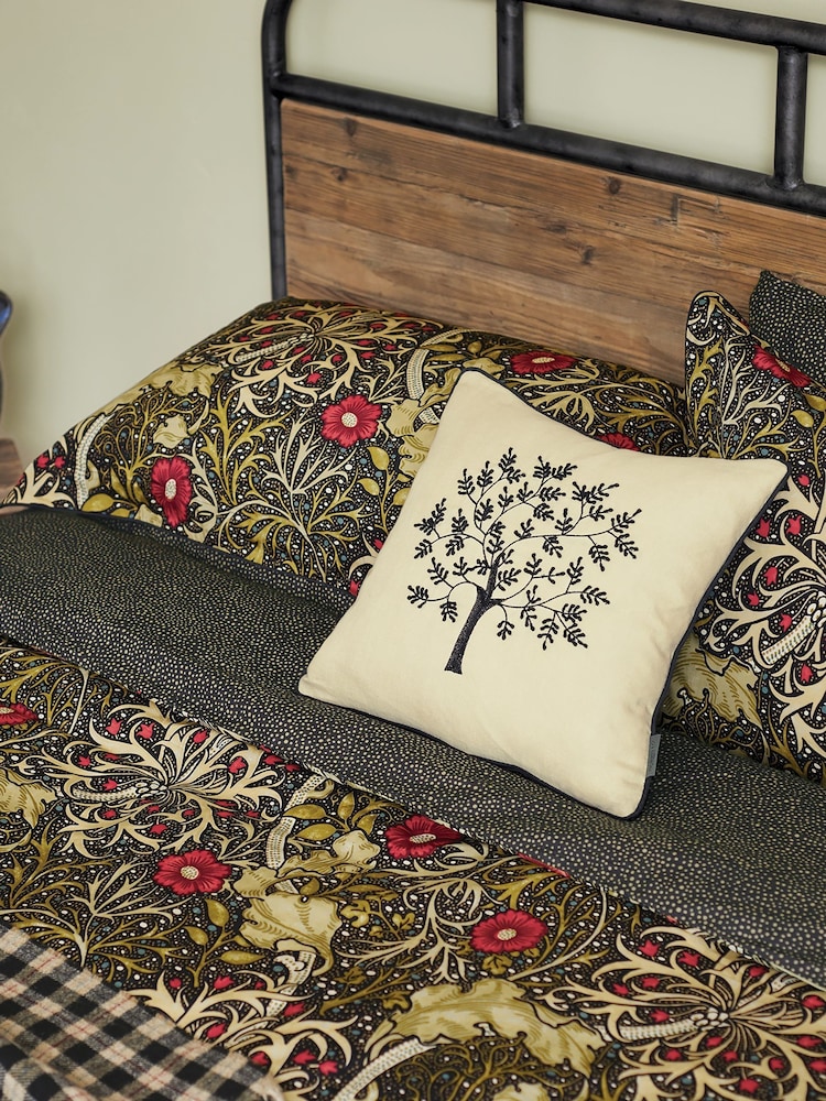 Morris & Co Black 100% Cotton Seaweed Standard Pillowcase Pair - Image 1 of 3 Morris & Co Black 100% Cotton Seaweed Standard Pillowcase Pair - Image 1 of 3