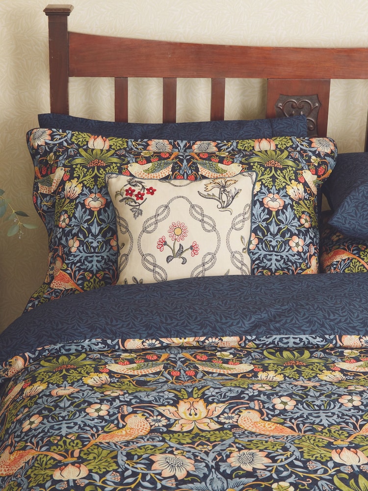 Morris & Co Indigo Strawberry 100% Cotton Thief Standard Pillowcase Pair - Image 1 of 3