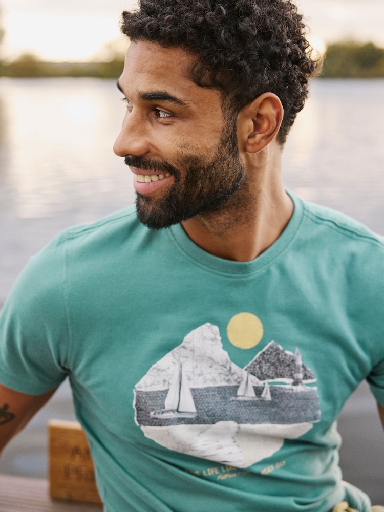 FATFACE – Grafik-T-Shirt aus 100 % Baumwolle - Bild 1 von 6 FATFACE – Grafik-T-Shirt aus 100 % Baumwolle - Bild 1 von 6