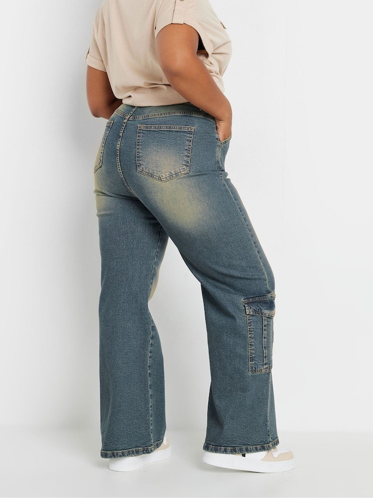 Yours Curve Blue Sandblasted Triple Cargo Wide Leg Jeans - Image 4 of 4